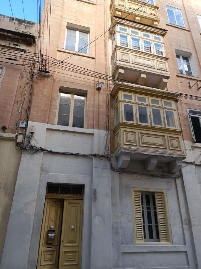 Chic 2Bedroom Apartment Near Sliema Ferries Cesi1-1 외부 사진